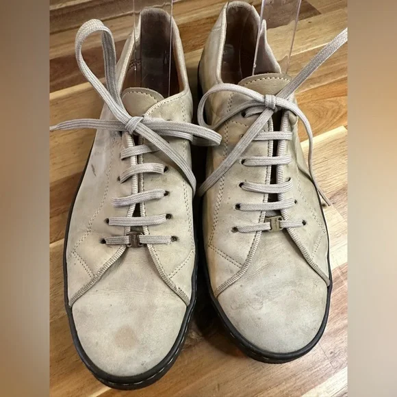 Salvatore Ferragamo Sport Italy Women’s Sneaker Size 7 1/2 - Picture 15 of 16